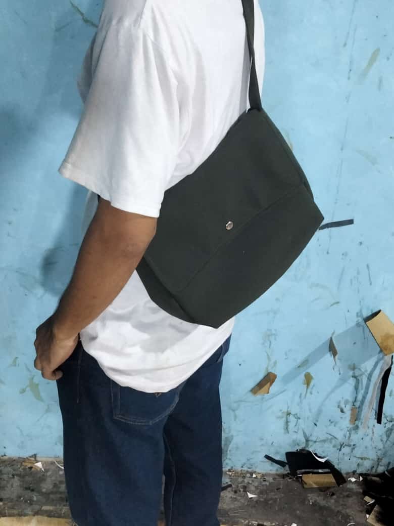 Tas Slengkang Kanvas Unisex Tali Tebal Kuat - foto 6 dari 10