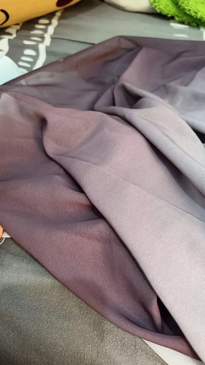Foto ulasan Timcraft Pashmina Ceruty Baby Doll Gradasi Ombre Two Tone
