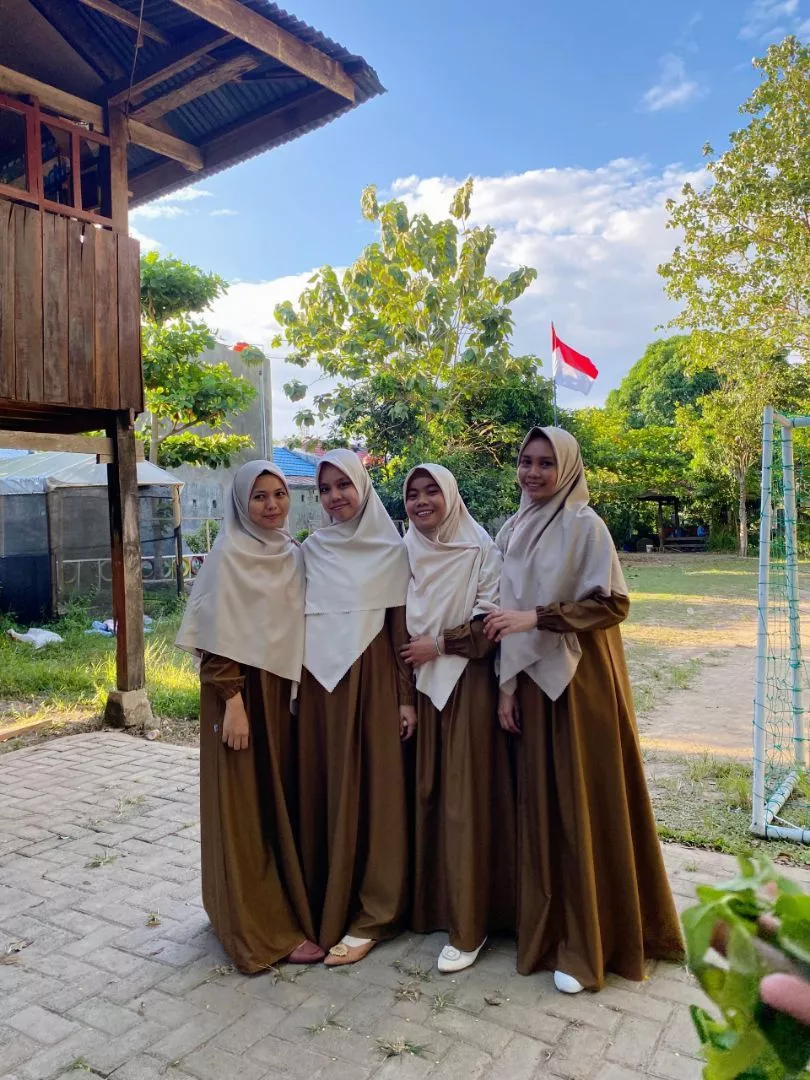 Yahwo hijab fashion - Gamis wanita seragam PNS Pemda pdh warna kheki - busui -bahan toyobo - Foto ulasan pembeli