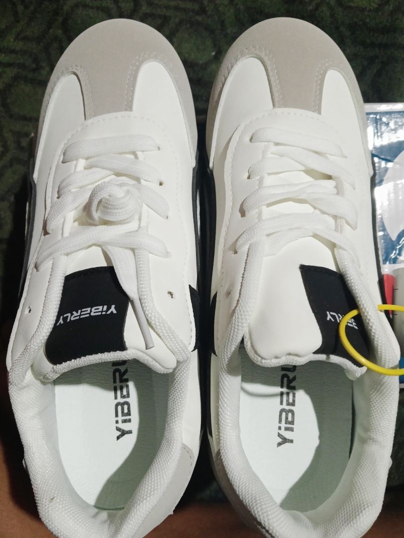 YIBERLY BERLY-V2A05 SEPATU UNISEX MODEL TERBARU CASUAL INSPIRED MINIMALIST SNEAKERS - foto 7 dari 10
