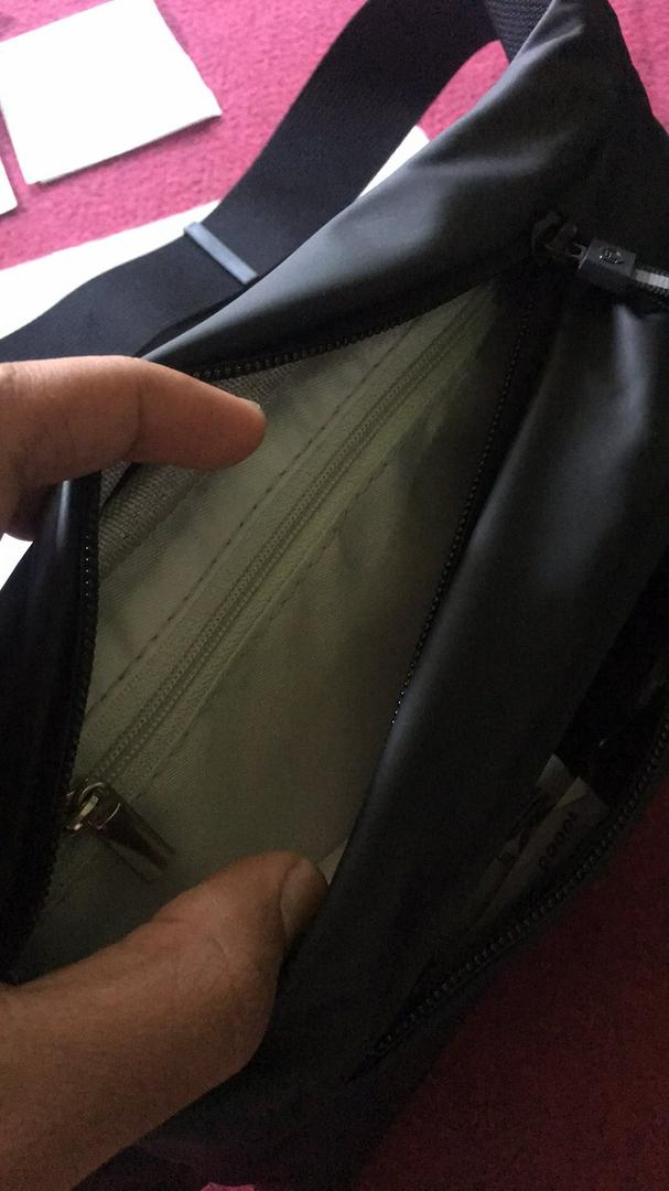 Foto ulasan Yipinu YQM-1 Tas Selempang Pria Wanita Anti Air