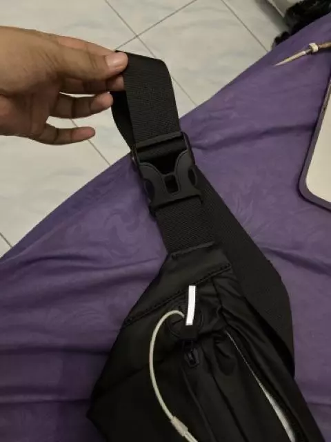 Foto ulasan Yipinu YQM-1 Tas Selempang Pria Wanita Anti Air