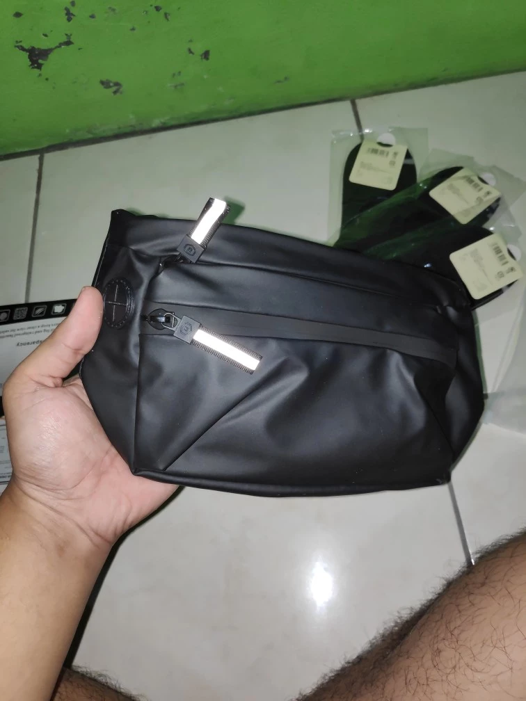 Foto ulasan Yipinu YQM-1 Tas Selempang Pria Wanita Anti Air
