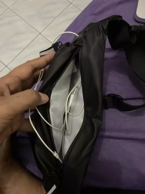 Foto ulasan Yipinu YQM-1 Tas Selempang Pria Wanita Anti Air