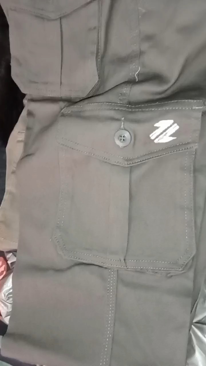 Foto ulasan pembeli ikaajahlah, varian COKLAT MILO,28, DARK GREY,28