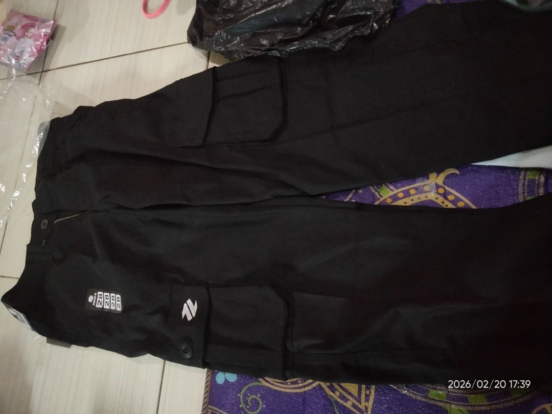 Foto ulasan pembeli r*****9, varian HTAM.,28