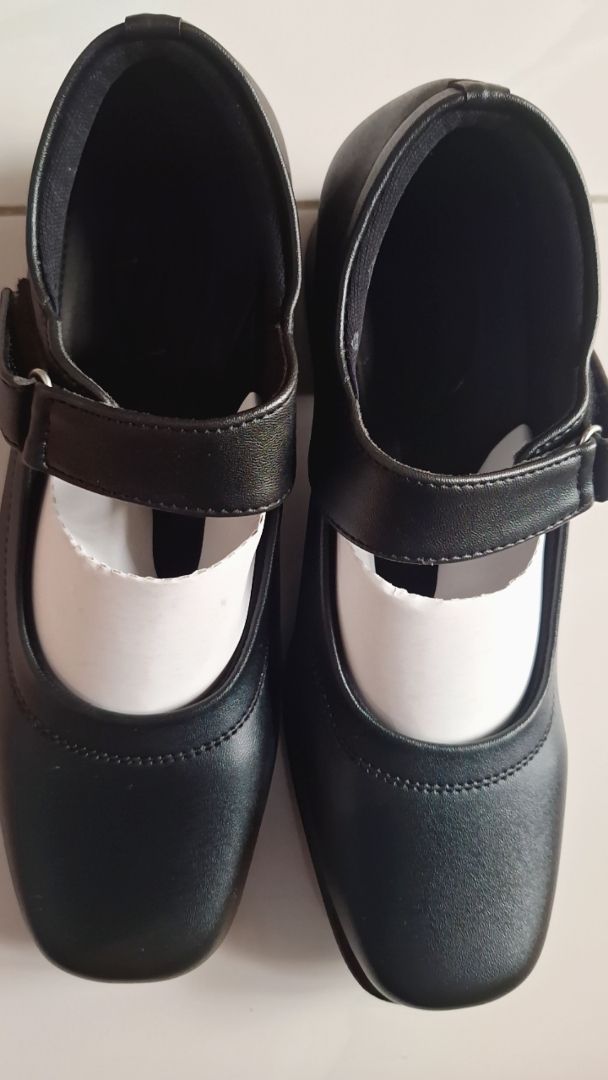 Foto ulasan Zeintin - Sepatu Pantofel Wanita Kasual Formal Sepatu Kerja Paskibra Wanita ZO