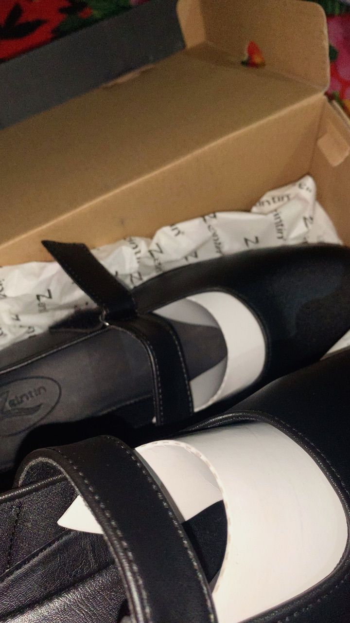 Foto ulasan Zeintin - Sepatu Pantofel Wanita Kasual Formal Sepatu Kerja Paskibra Wanita ZO